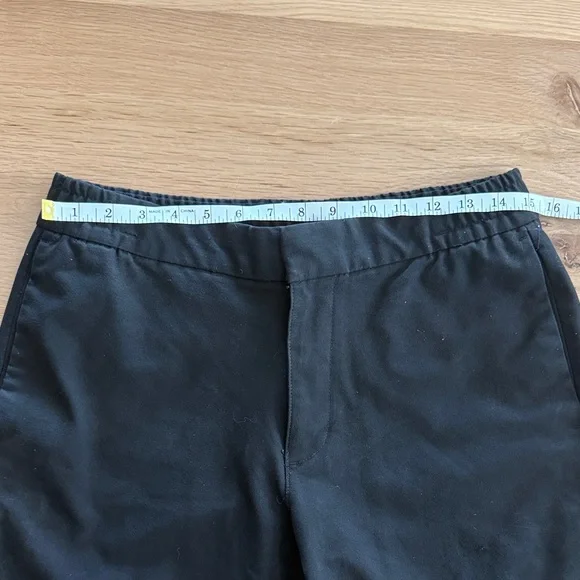 Banana Republic Black Elastic-Waist Chino Joggers - Picture 4 of 7